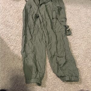 Women’s Express Green Pants